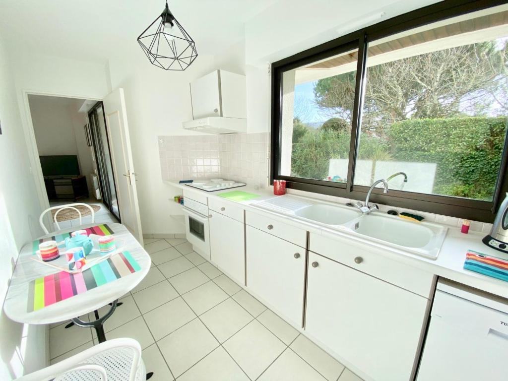 Les Alizes, Proche Marche Central Apartment Royan Luaran gambar